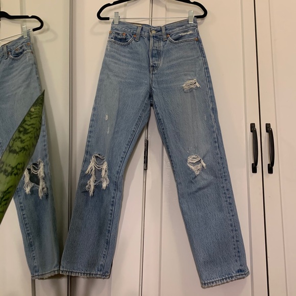 Levi’s High rise Jean - Picture 2 of 10